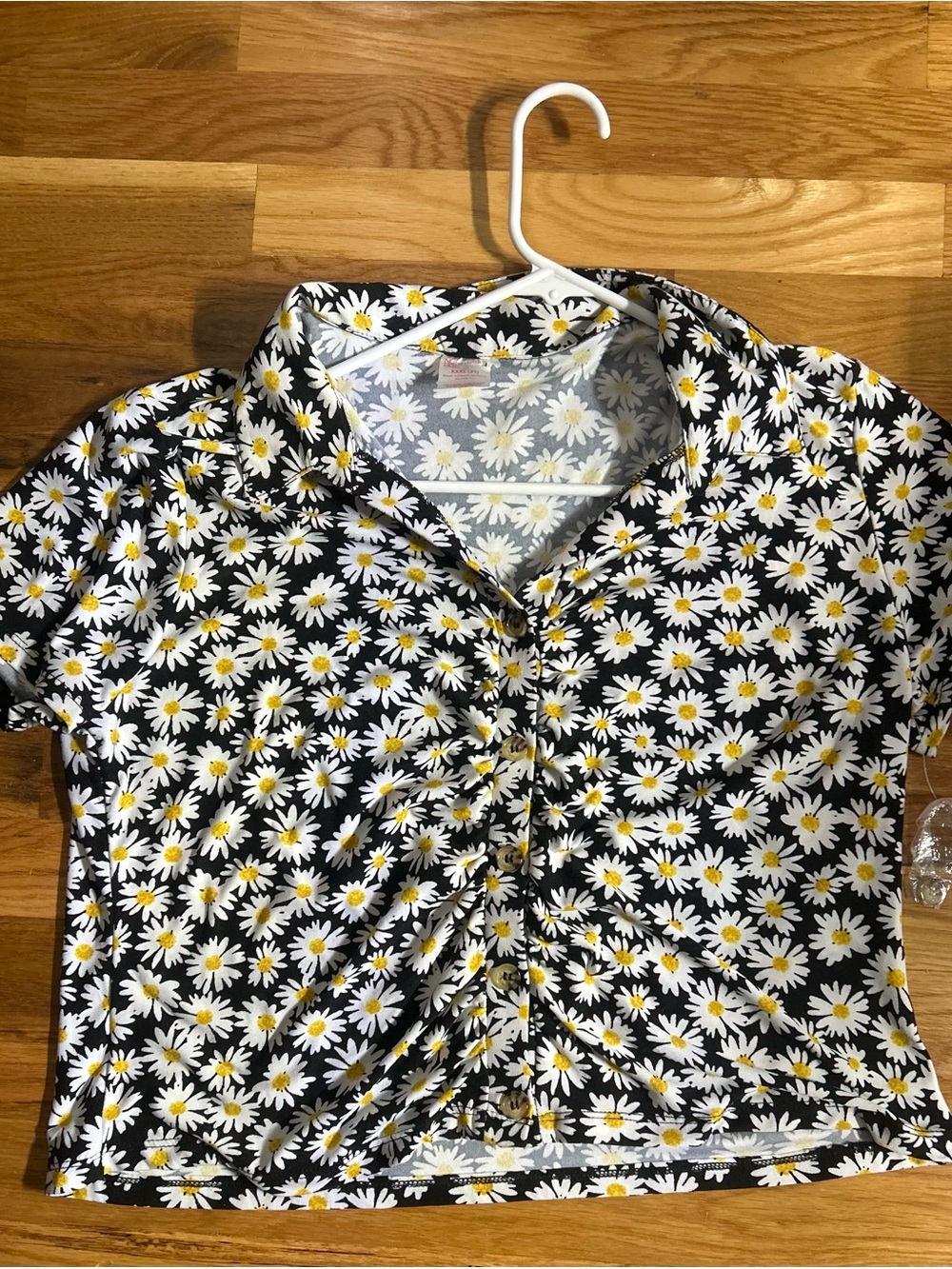 NOBO Black Daisy Button-Front Short Sleeve Shirt